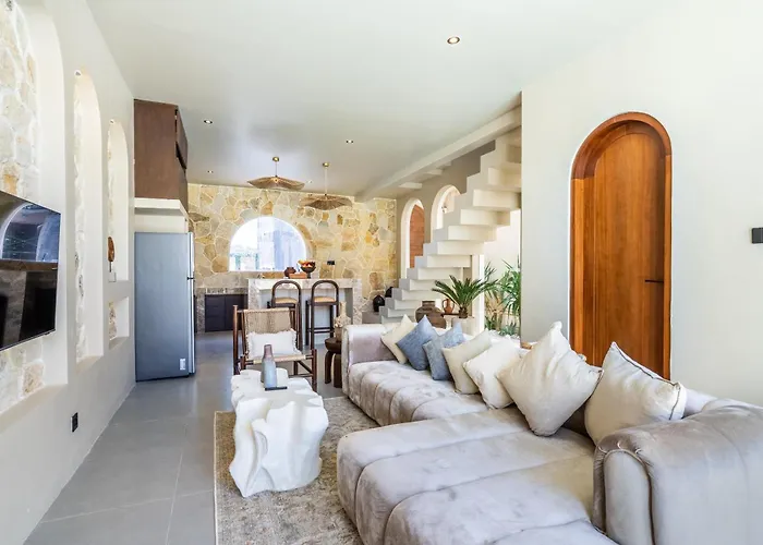 Amani 2 New, Luxury, Mediterranean, Private Pool, * チャングー